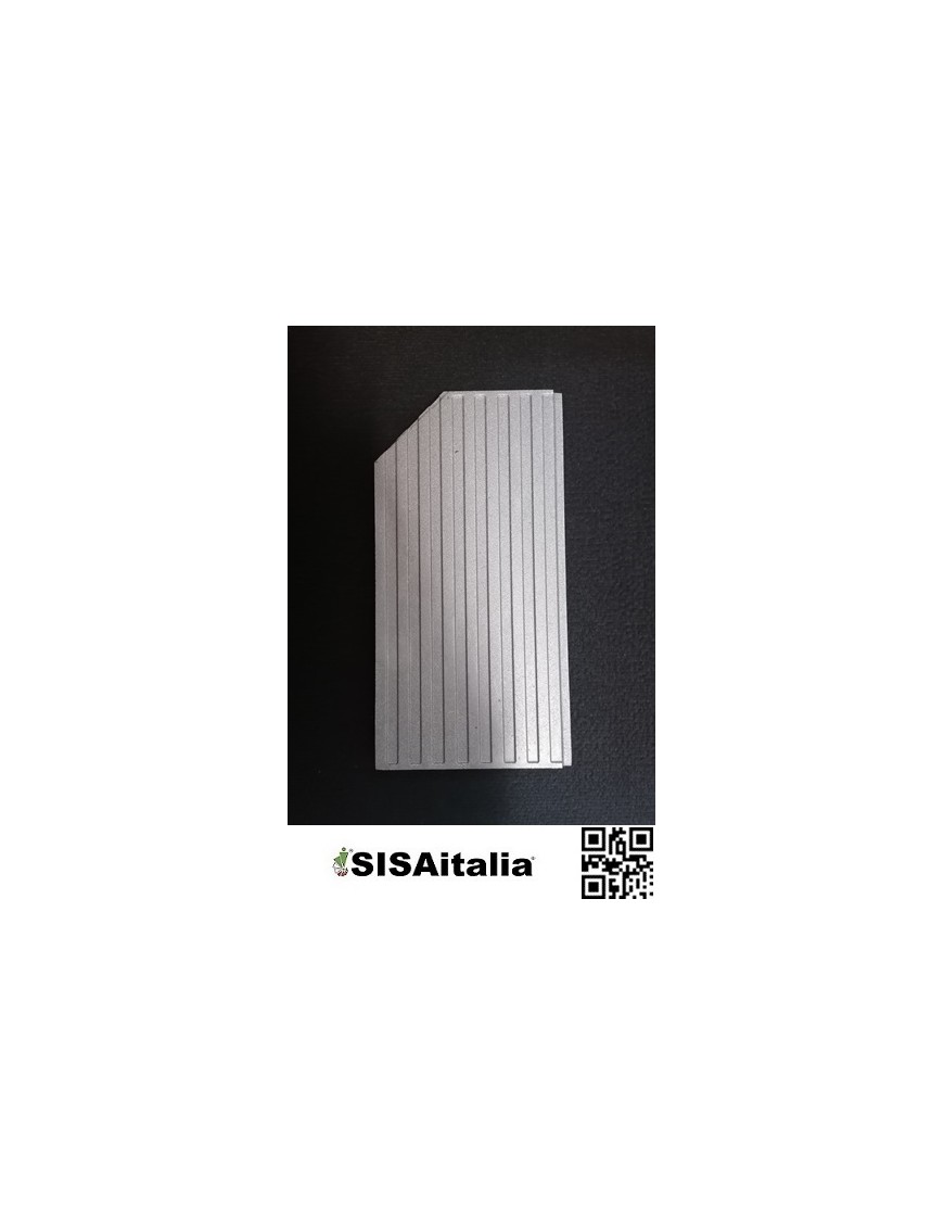 Mattonella focolare lavorata 200x400x30 mm sx stufa a legna  Arce  mod. Nonna Amelia.